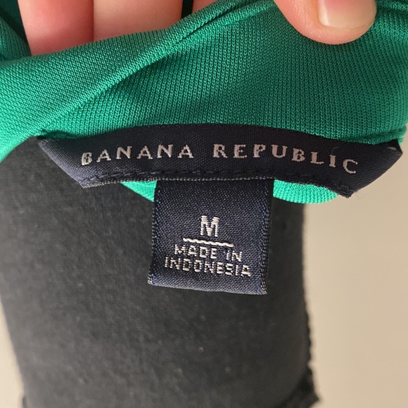 ๐ 2/$25 Banana Republic Green Faux-Wrap Mini Dress - Picture 5 of 5